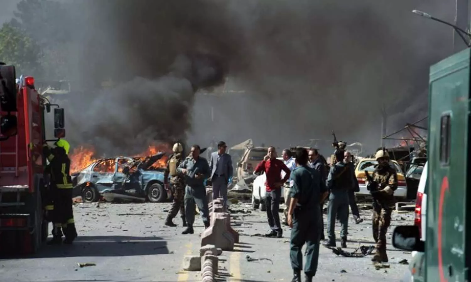 Blasts continue in Kabul, once again the capital of Afghanistan
