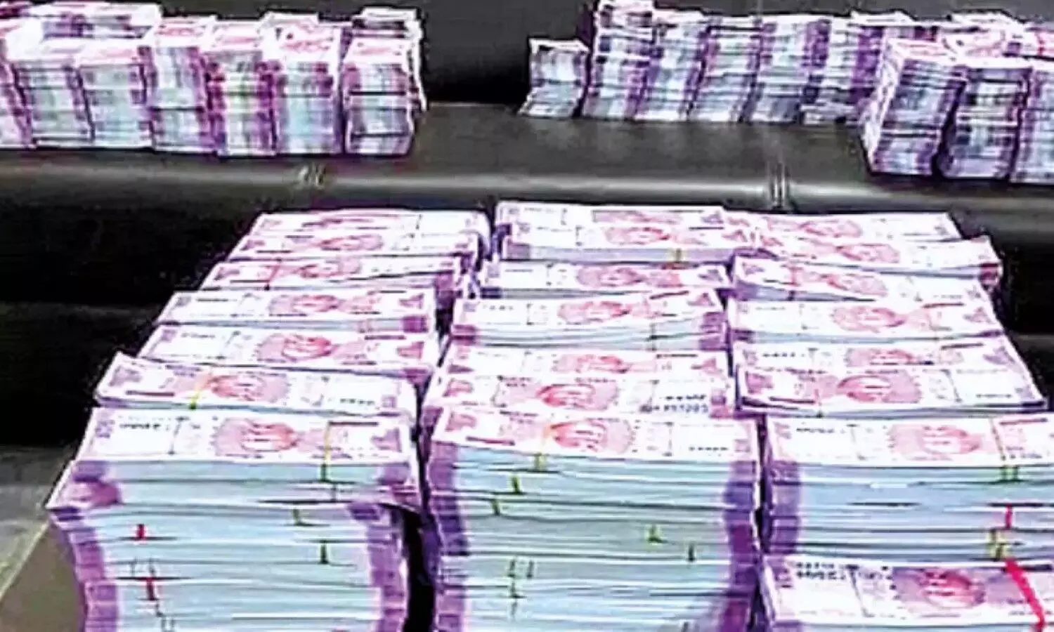 fake currency worth Rs 317 crore seized in Gujarat