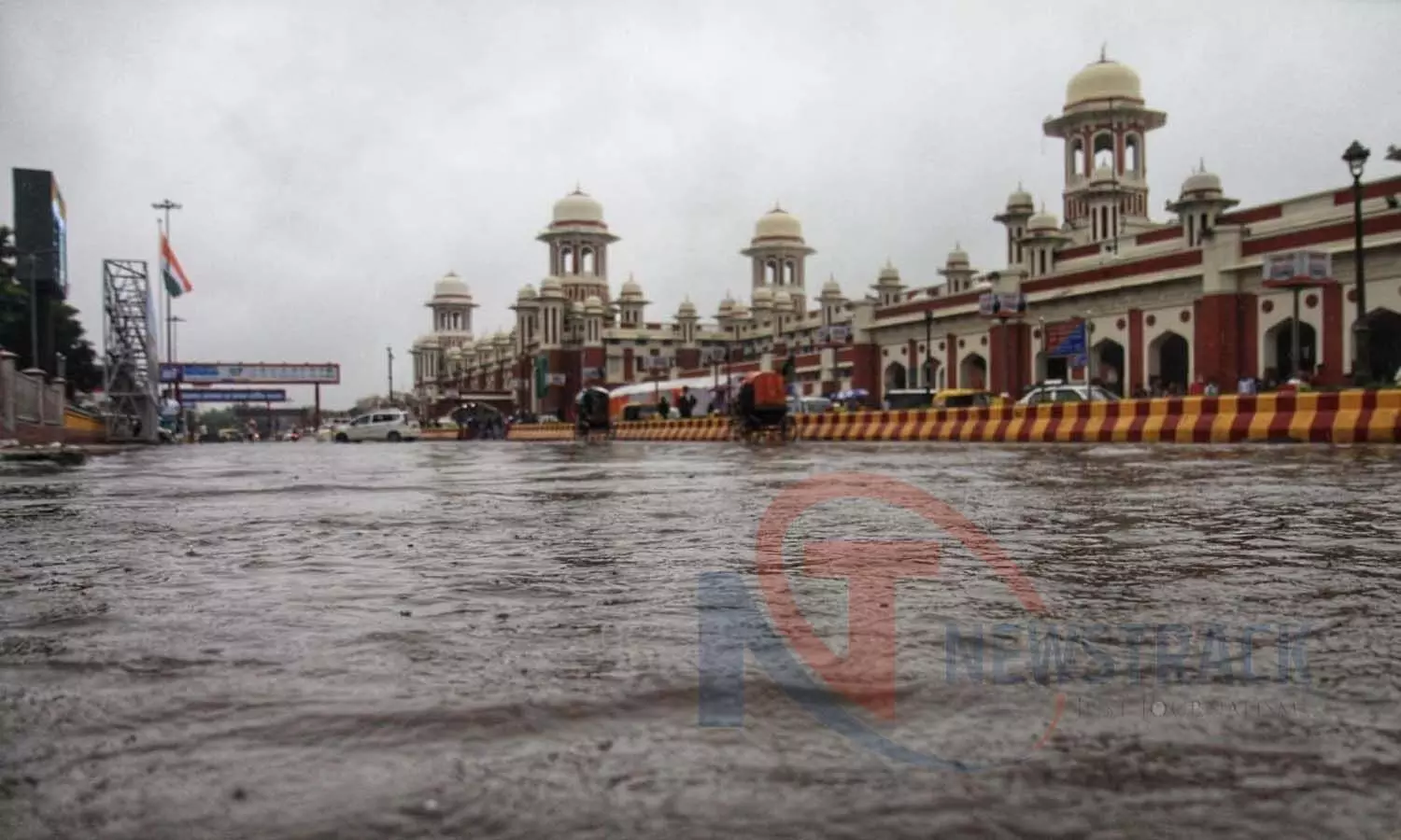 Incessant rain in Lucknow, waterlogging in many areas of the capital