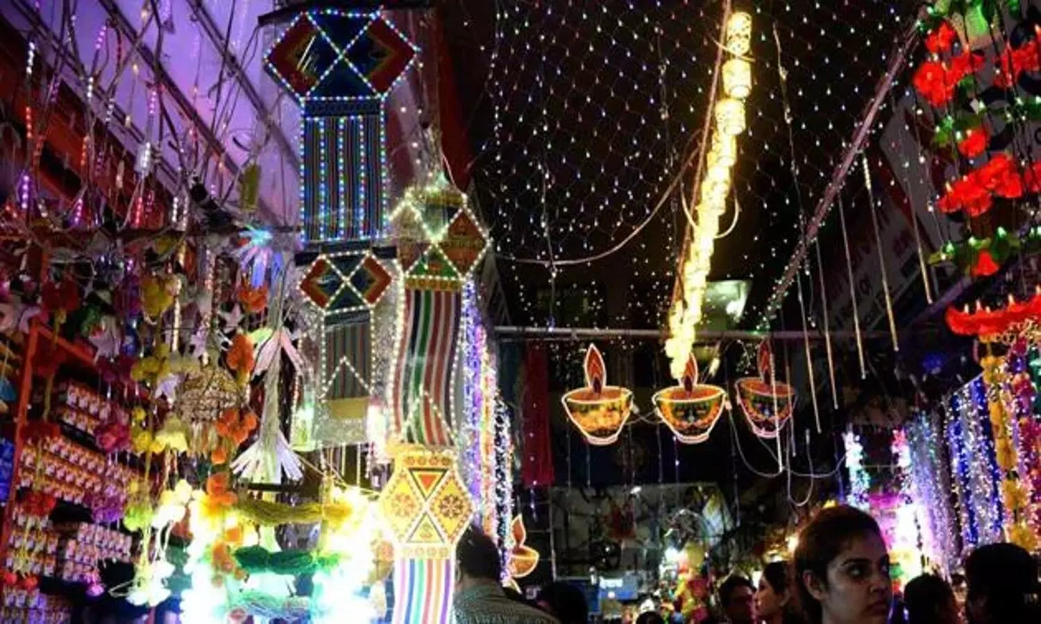 lucknow diwali lights market