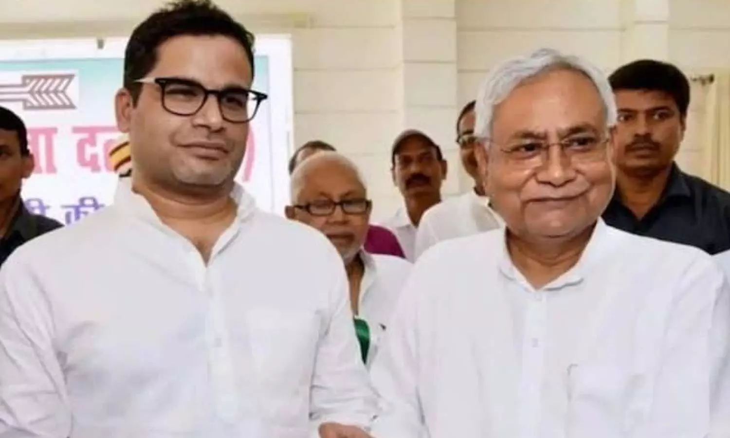 Bihar News: प्रशांत किशोर का नीतीश पर तीखा हमला, BJP या NDA से नाता नहीं तो JDU के MP राज्य सभा में उपसभापति क्यों
