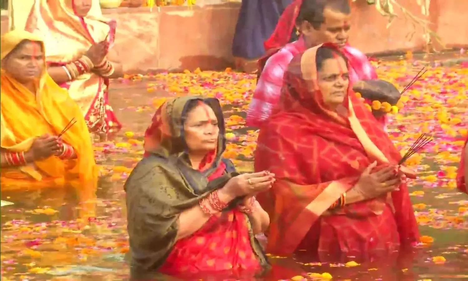 Chhath Puja 2022: सीएम योगी ने बताया छठ पूजा का महत्व, यूपी से बिहार तक पहुंचा संदेश