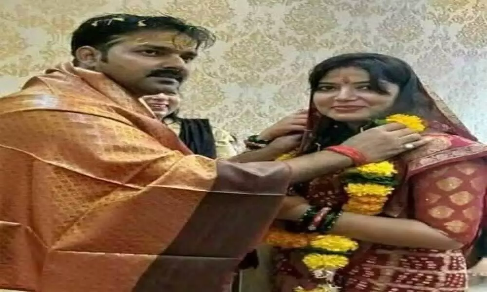 Bhojpuri News: भोजपुरी सुपरस्टार पवन सिंह पर गिरी गाज, पत्नी ज्योति ने कसा शिकंजा लगाया मार पीट करने का इल्जाम
