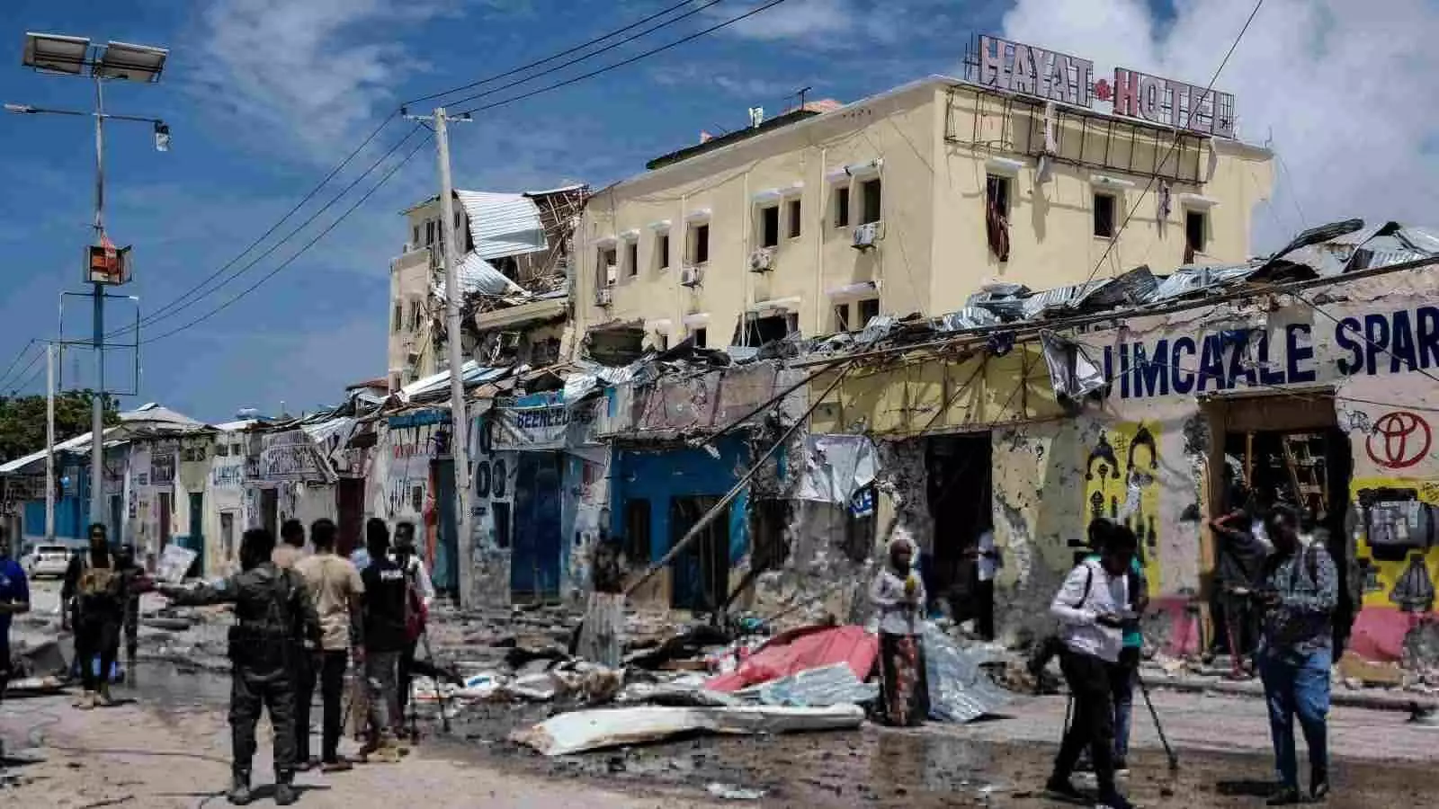 terrorist attack on hotel in somalia capital mogadishu 4 killed