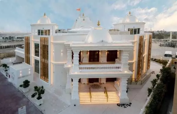 Hindu Temple in Dubai: आपने देखा है दुबई का शानदार हिंदू मंदिर, 13 करोड़ की आई लागत