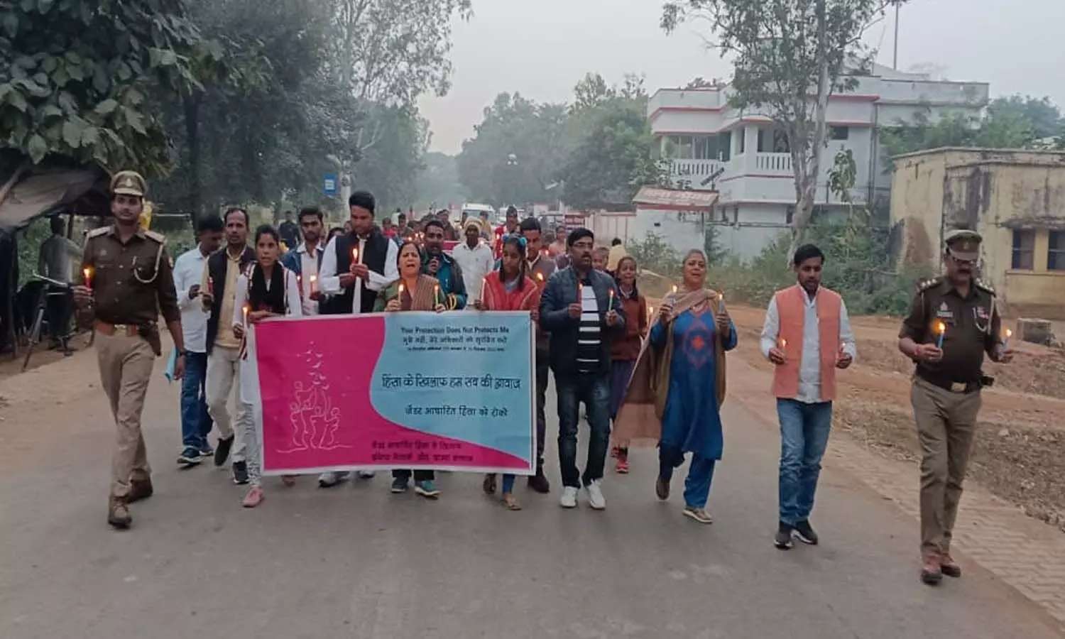 In Chandauli, girls took out a candle procession under the fortnight campaign against violence against women.