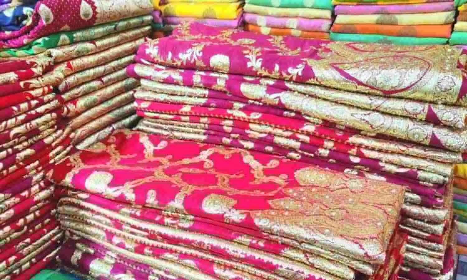 Printed Border Beige Colored Saree, Dry clean, 5.5 m (separate blouse  piece) at Rs 5700 in Varanasi