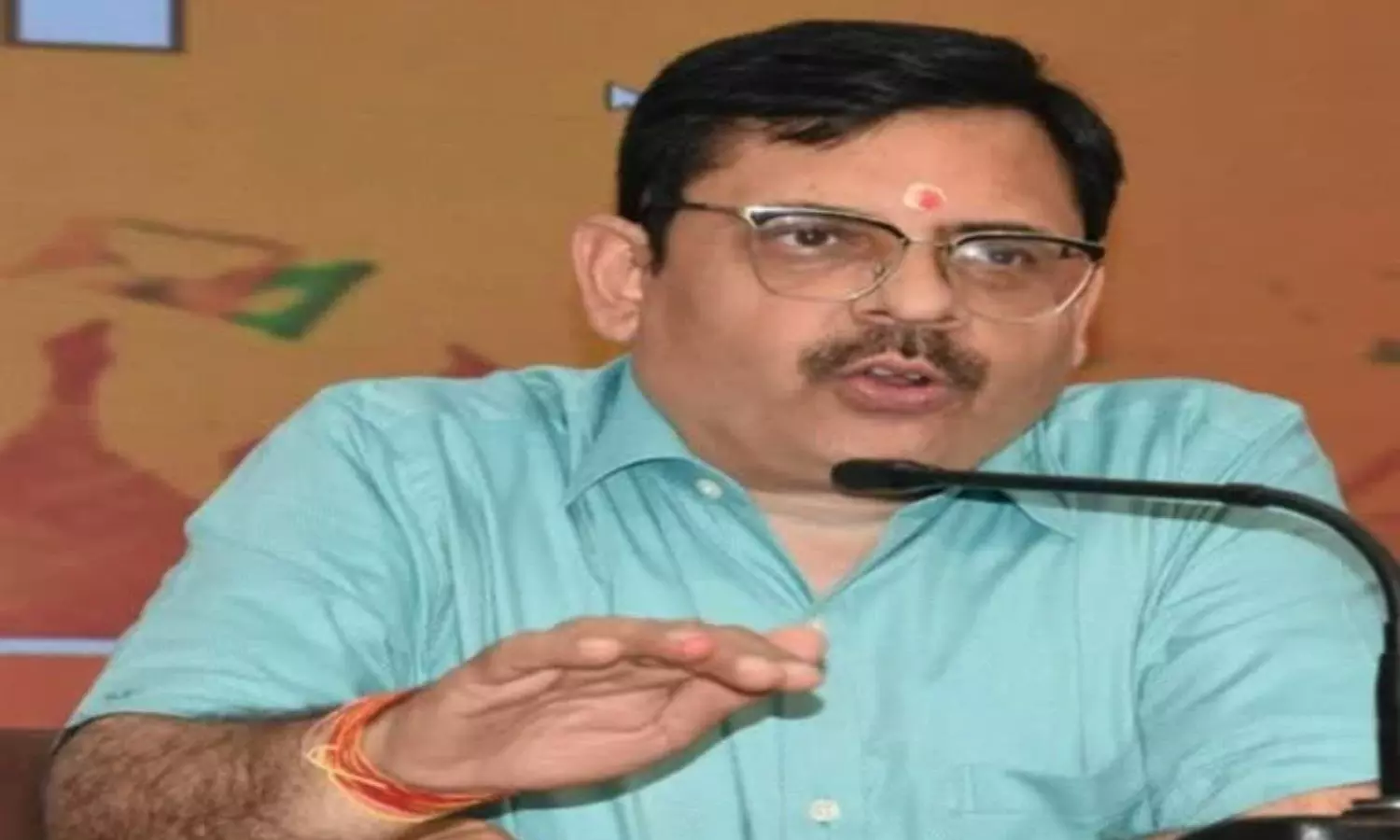 BJP spokesperson said AAP leaders insulting people mandate