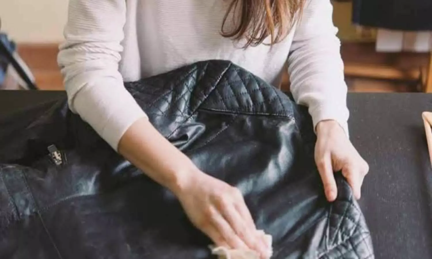 How to clean jacket by hand
