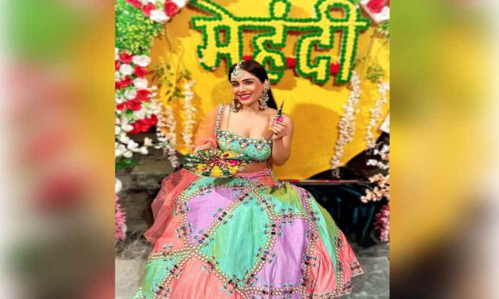 Bhojpuri Bold Actress: Bhojpuri actress Neha spread the heat with bold look, amazing in wedding look