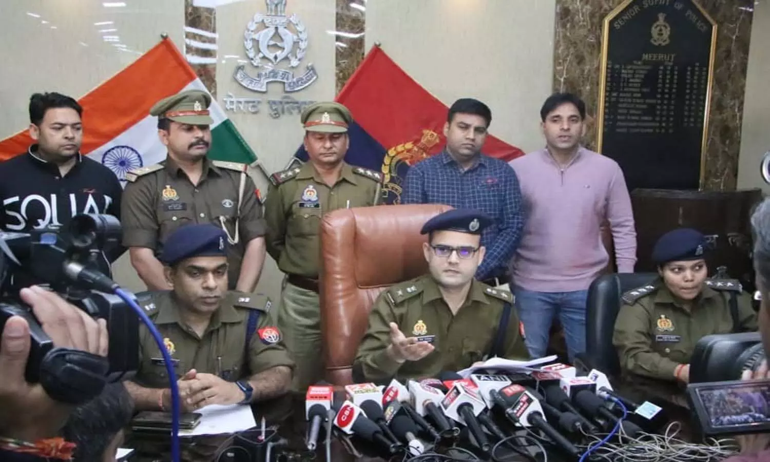 Meerut police has arrested Punjabs gangster Rajinder Singh, executed more than 35 incidents