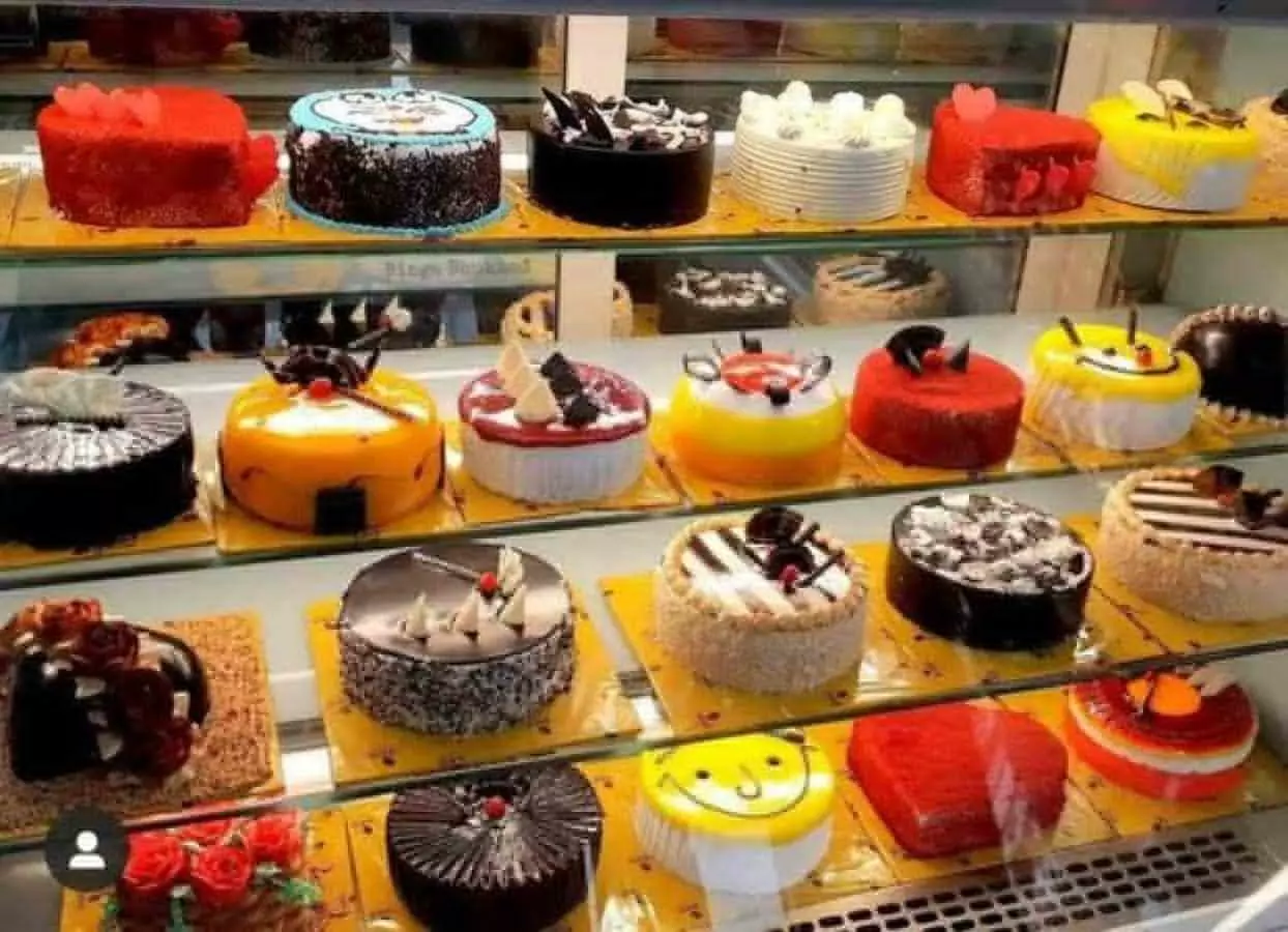 Famous cake shops in Lucknow