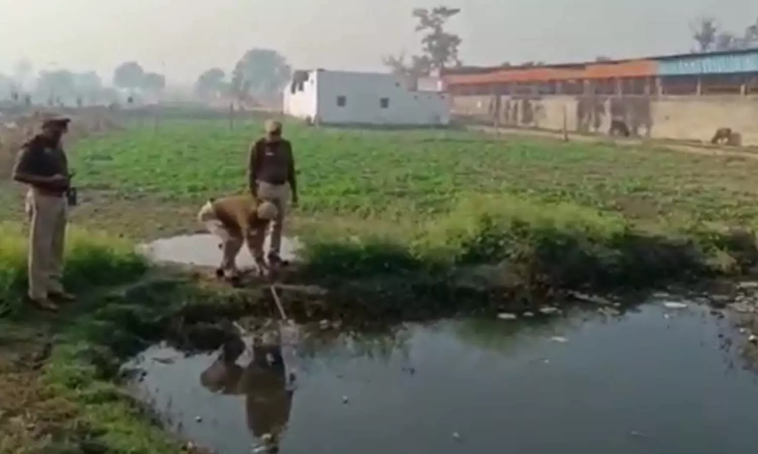 Missing girl while playing in Mathura, dead body found in water filled pit