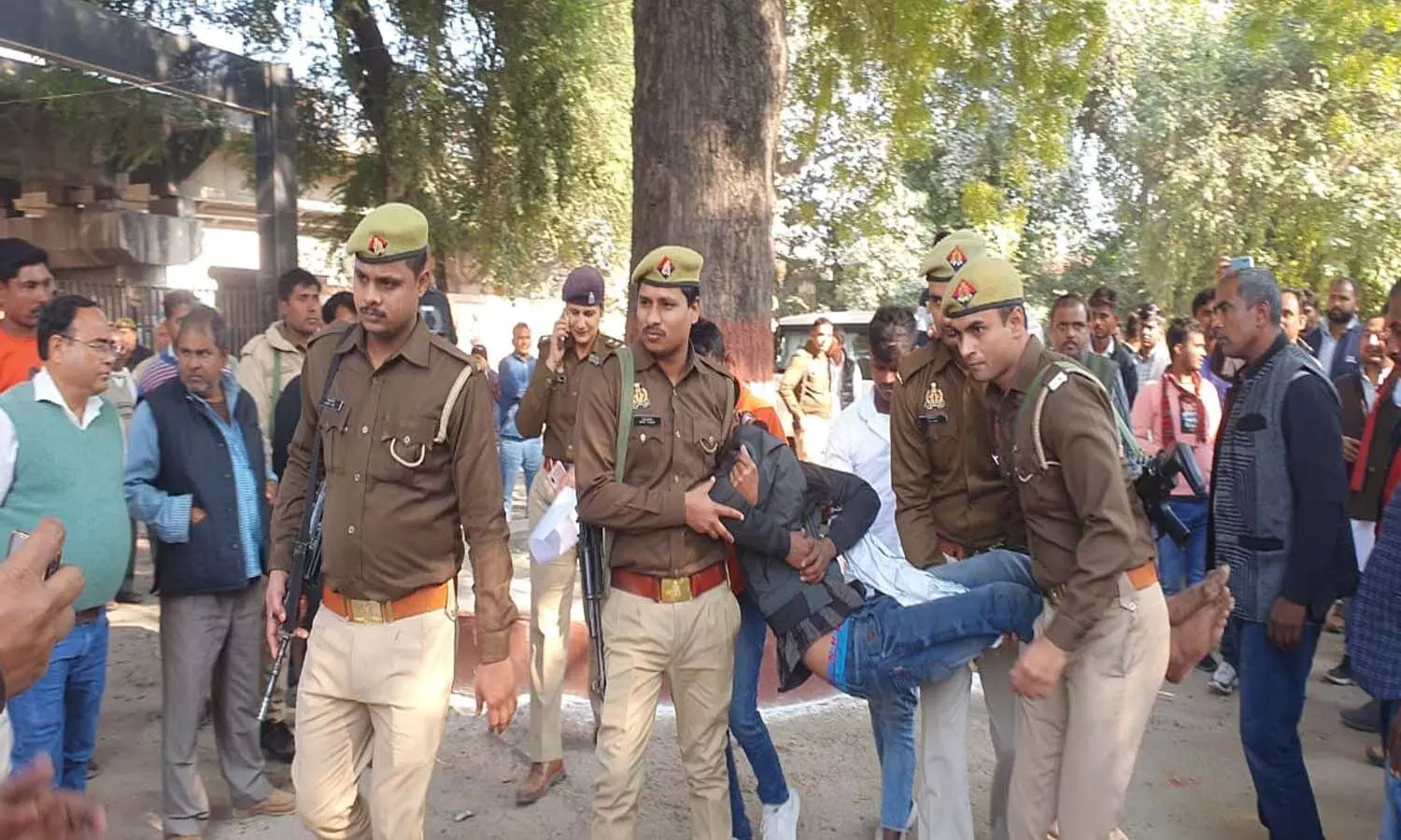 Police caught the Dalit youth who complained about illegal occupation of land in Rae Bareli