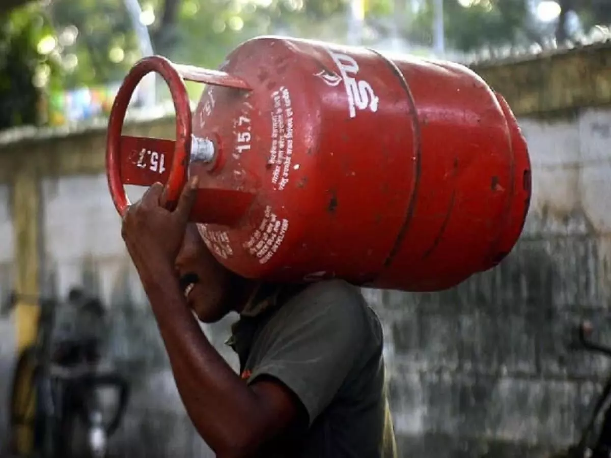lpg price cuts likely in new year 2023 will get the biggest relief from inflation