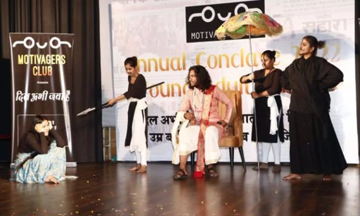 Senior citizens of Motivators in Lucknow spread fashion on stage with youth