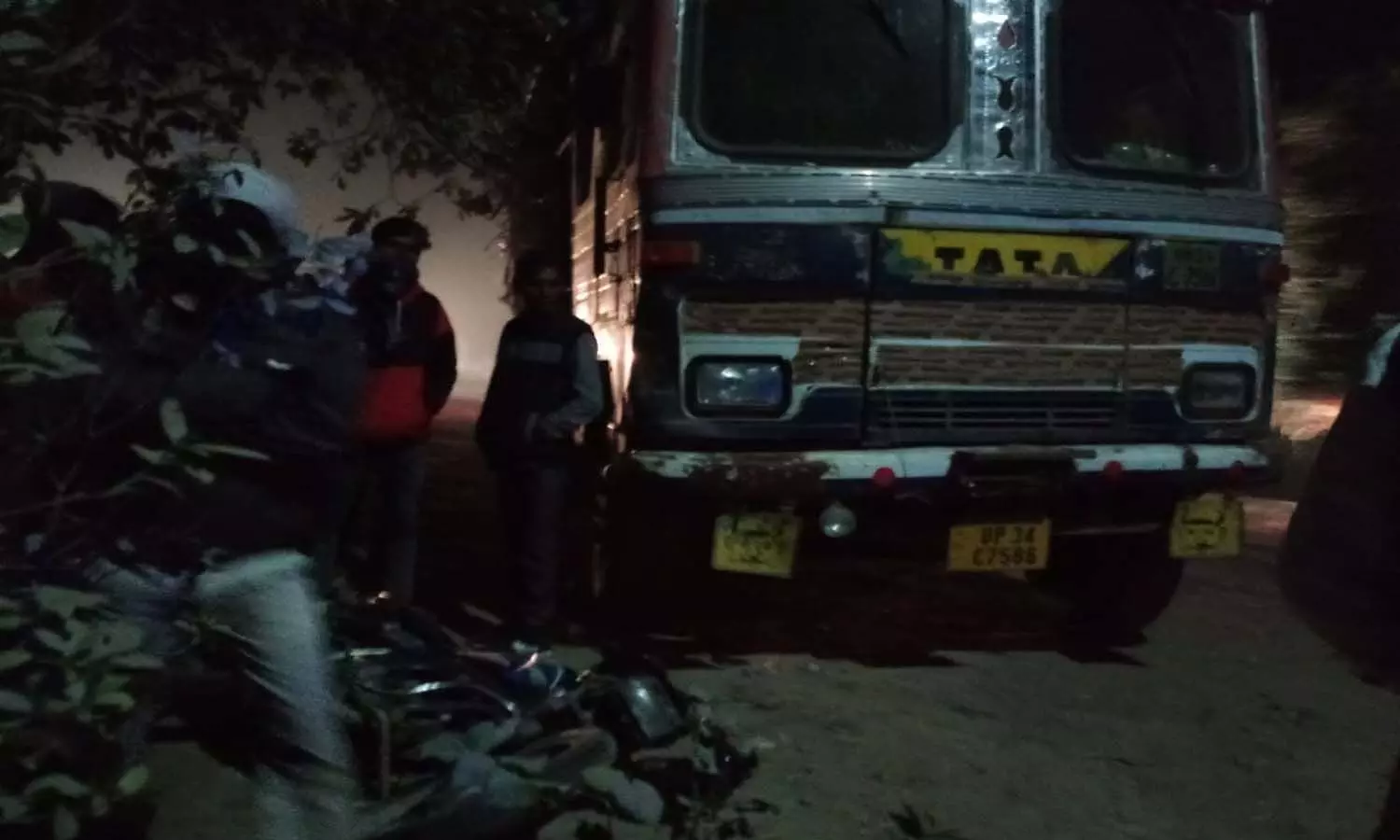 A speeding truck rammed into a bike in Hardoi, killing two masons