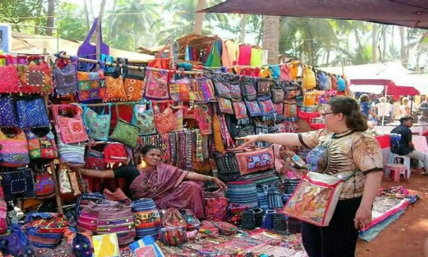 Cheapest Clothes Markets In Delhi