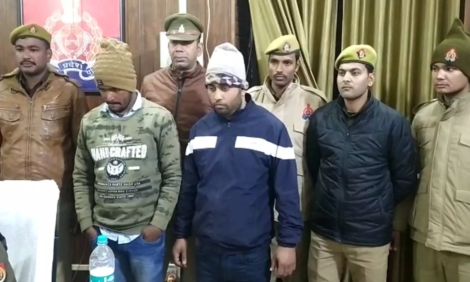 Two arrested along with brown sugar worth Rs 25 lakh recovered in Ballia