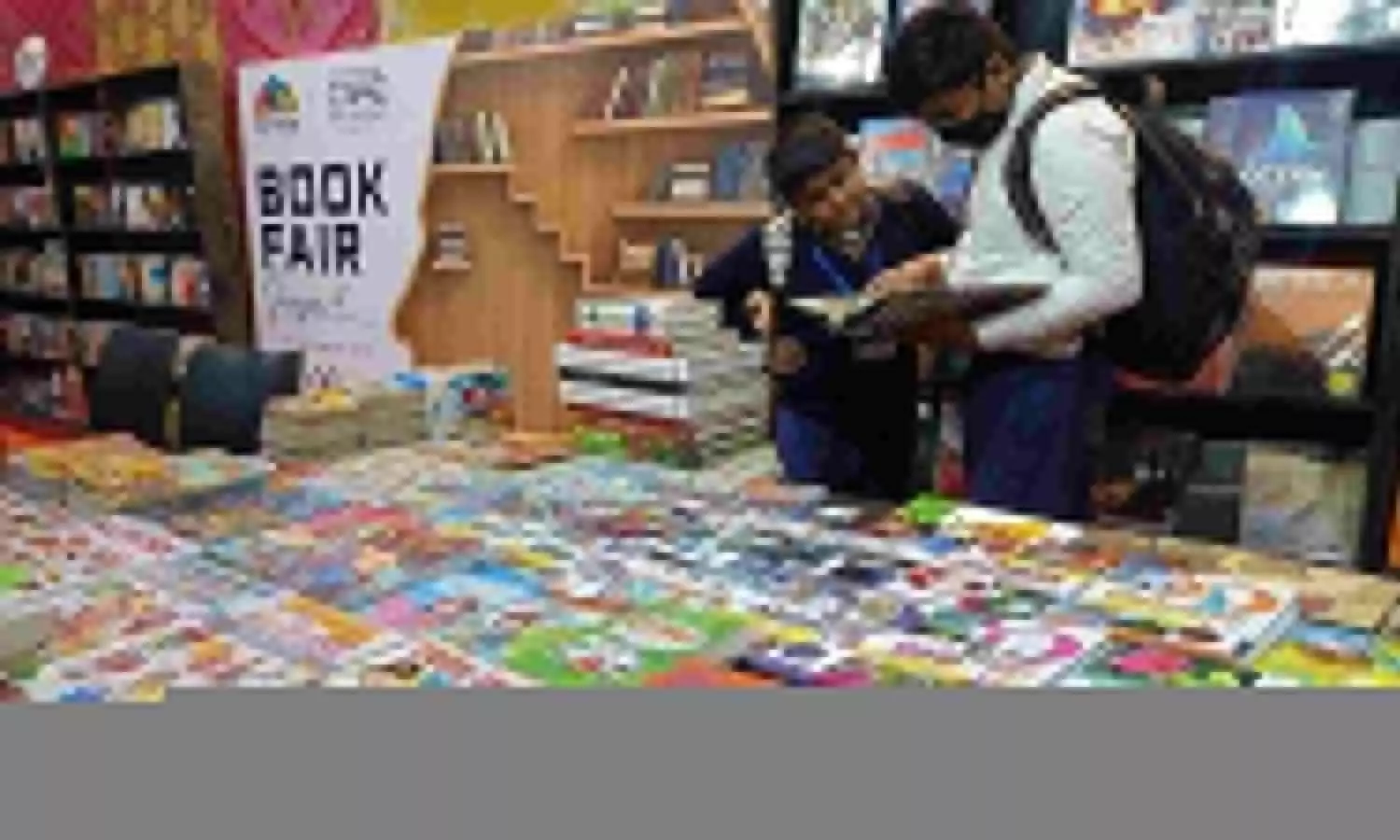 enjoy books while traveling in Lucknow Metro Book fair