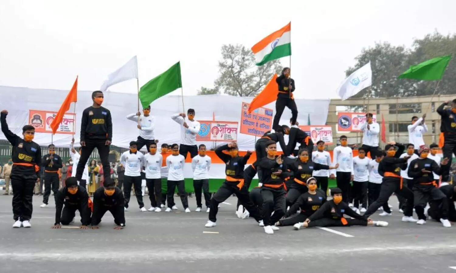 Republic Day 2023: लखनऊ में भव्य होगा गणतंत्र दिवस समारोह, सांस्कृतिक कार्यक्रमों का होगा लाइव टेलीकास्ट