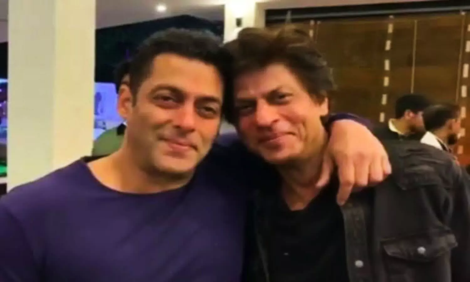 Salman Khan and Shahrukh Khan sang together