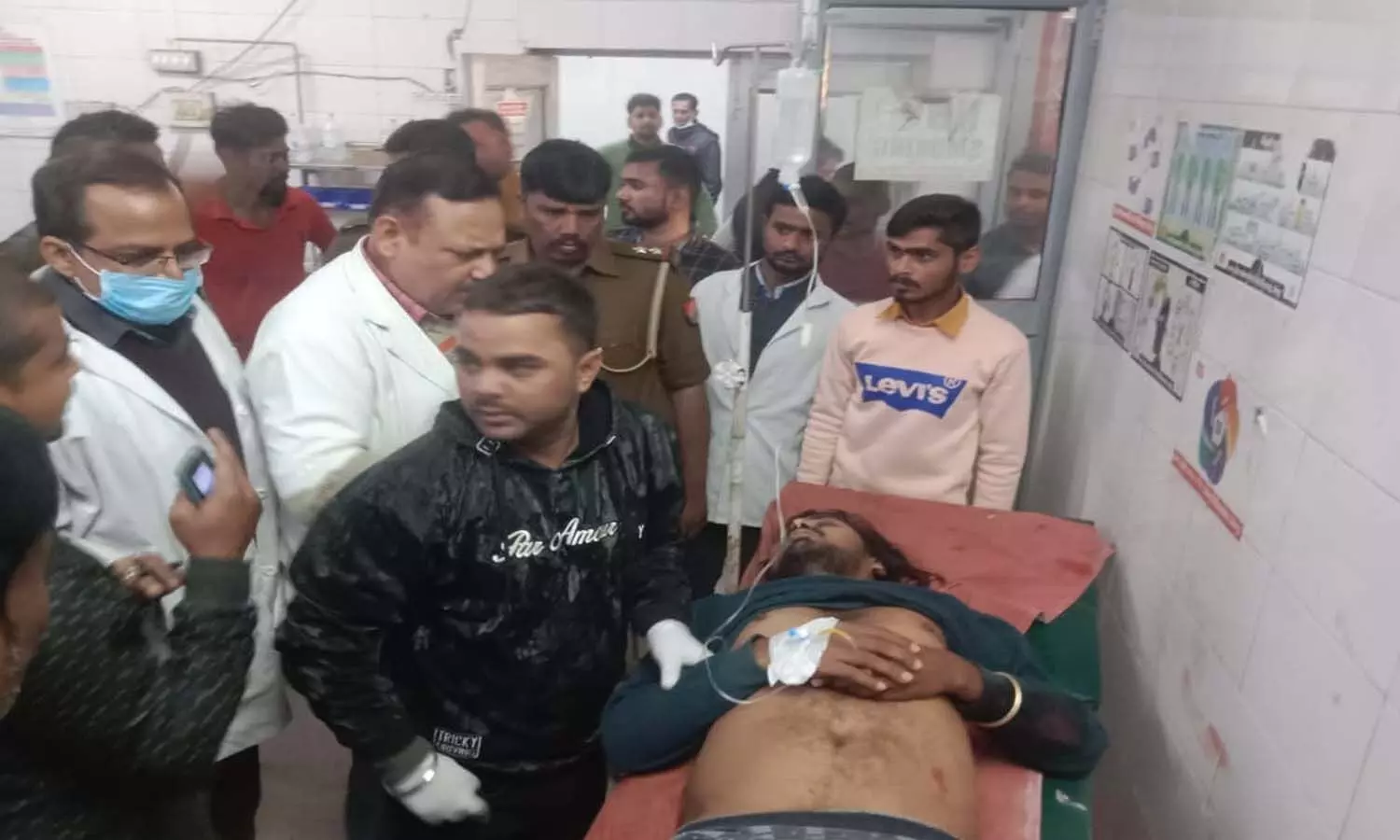 Firing again in Jaunpur, a young man seriously injured, miscreant absconding