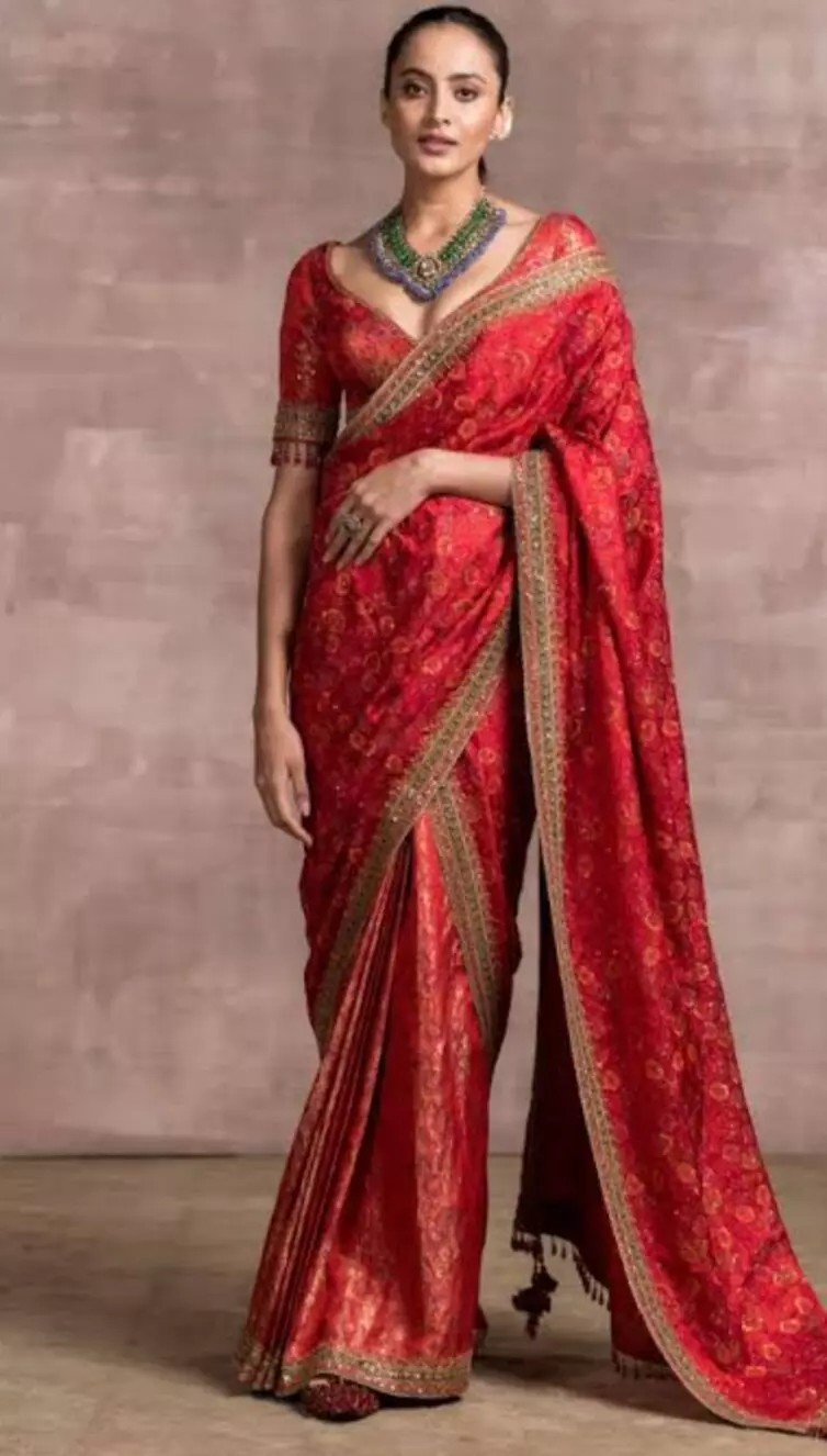 Top 61 High End Designer Sarees (Latest & Trending) | WeddingBazaar