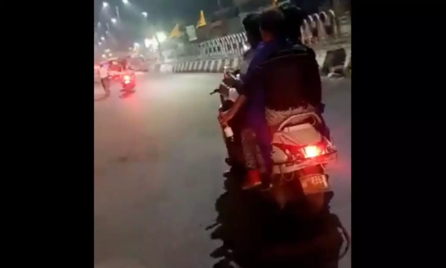 Lucknow scooty riders drinking alcohol Video viral
