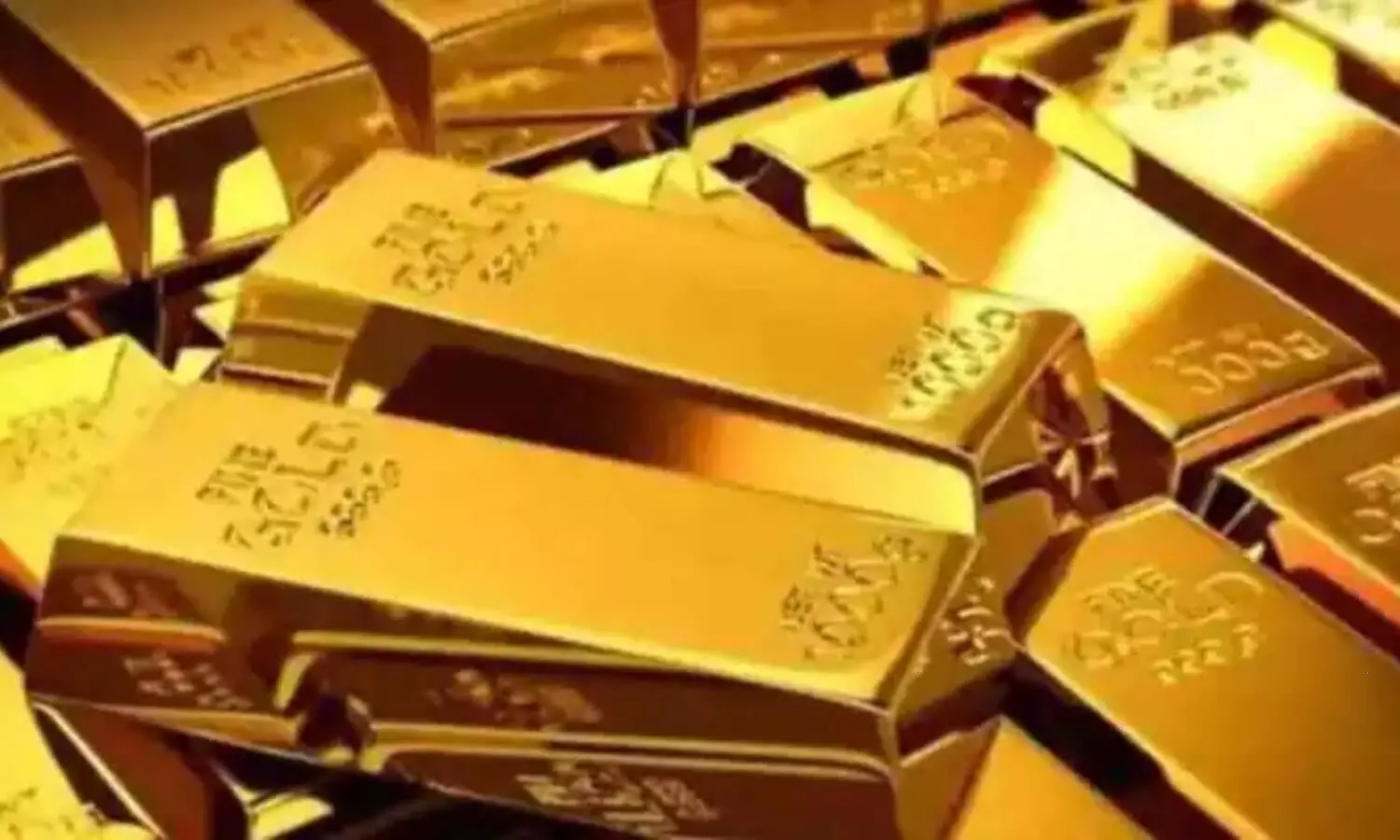DRI raids Patna Pune and Mumbai seizes 101 kg smuggled gold