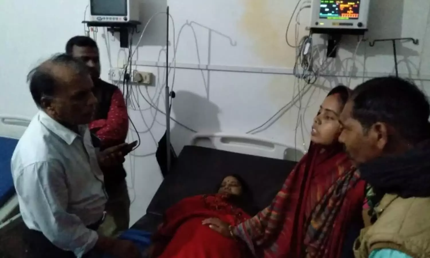 Sonbhadra Rajkumari died in District Hospital due to wrong injection