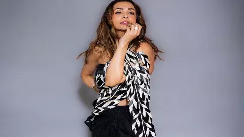 Malaika Arora: 49 साल की उम्र में खुद को ऐसे फिट रखती हैं मलाइका अरोड़ा, अपने से 12 साल छोटे अभिनेता को दे बैठी दिल