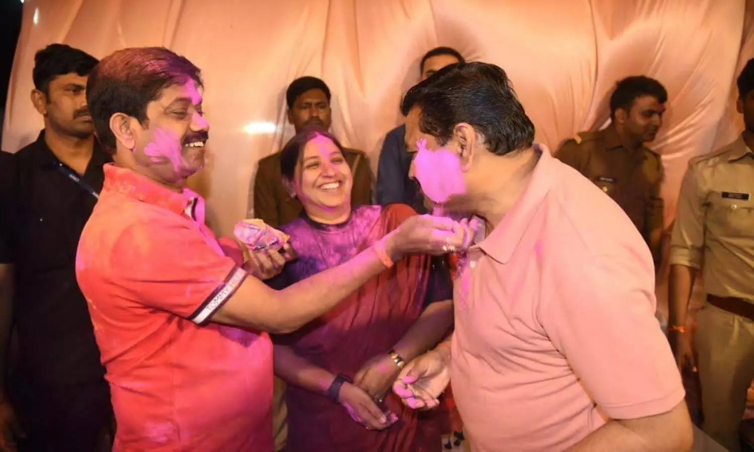 Minister Nand Gopal Gupta Nandi and Mayor Abhilasha Gupta played Holi