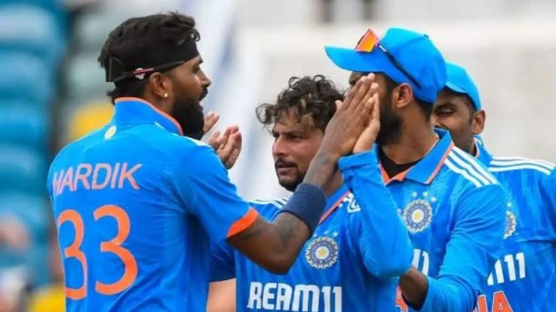 ICC ODI Plyers Ranking: भारतीय बल्लेबाज और गेंदबाज आईसीसी रैंकिंग में आगे, गिल दूसरे तो कुलदीप इस नंबर पर