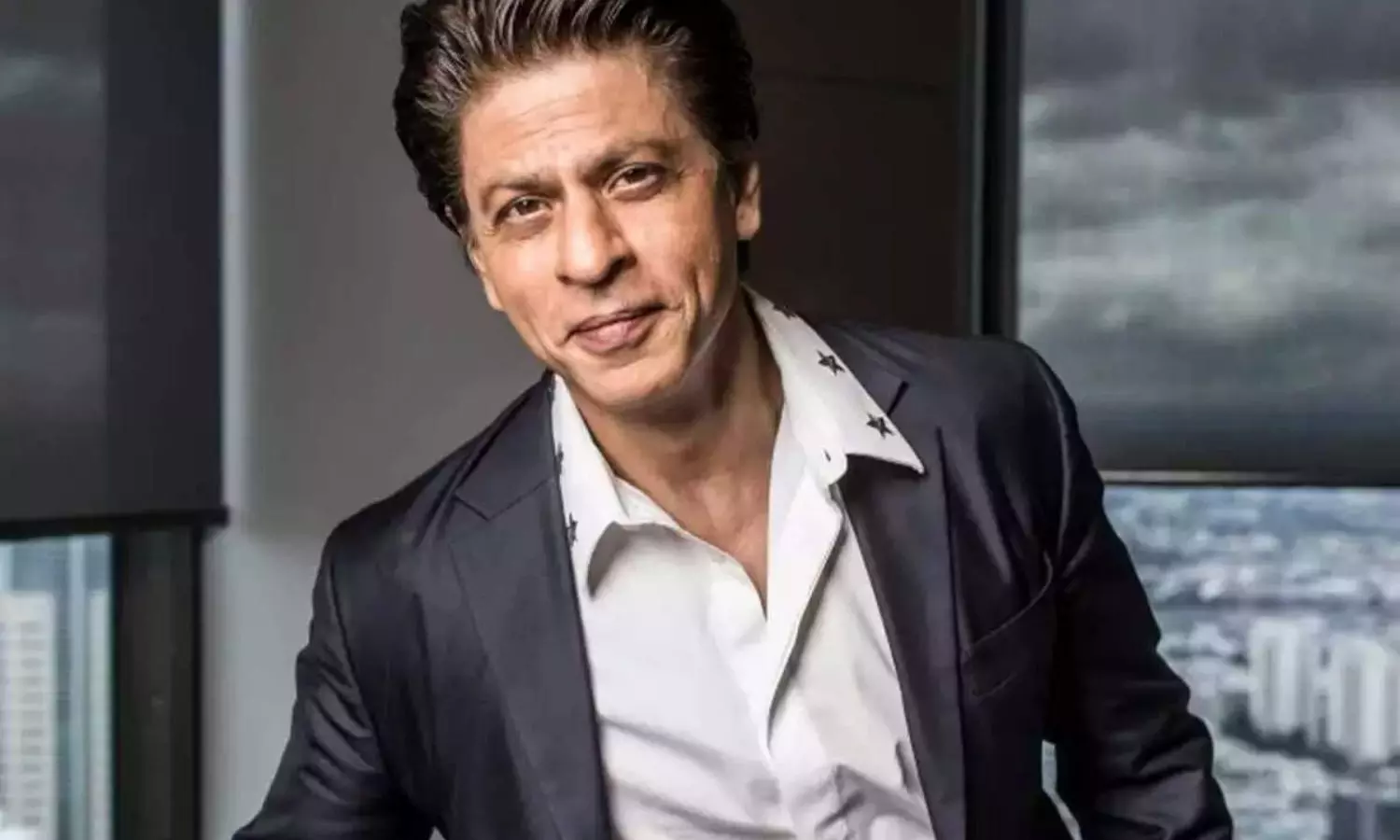 Shahrukh Khan का ये नया अंदाज देख आप भी हो जाएंगे खुश, वीडियो हुआ वायरल