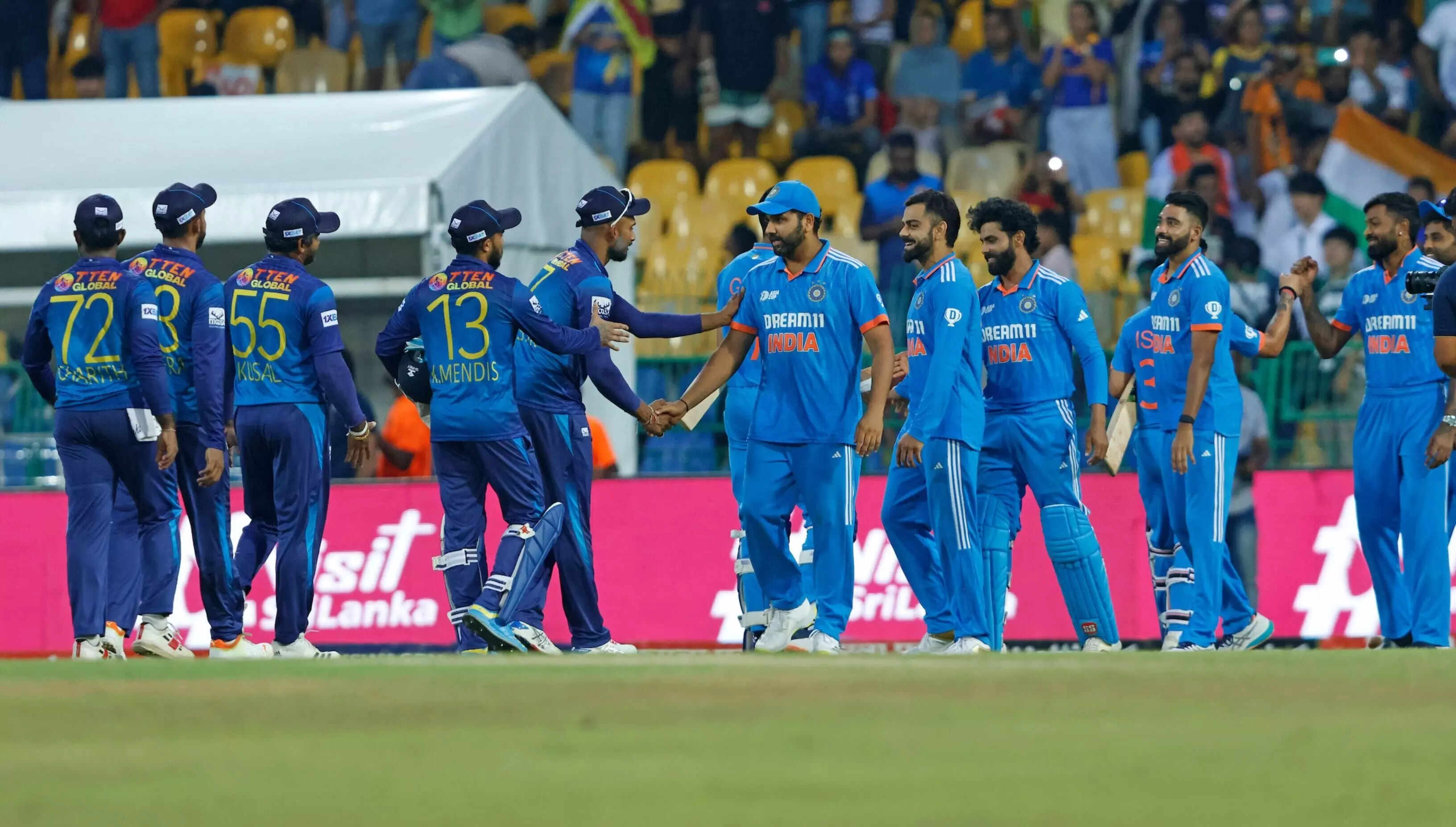 India vs Sri Lanka Asia Cup 2023 Highlights: भारत ने बनाया रिकॉर्ड, आठवीं बार बना विजेता, 37 गेंदो में भारत ने जीता एशिया कप का खिताब