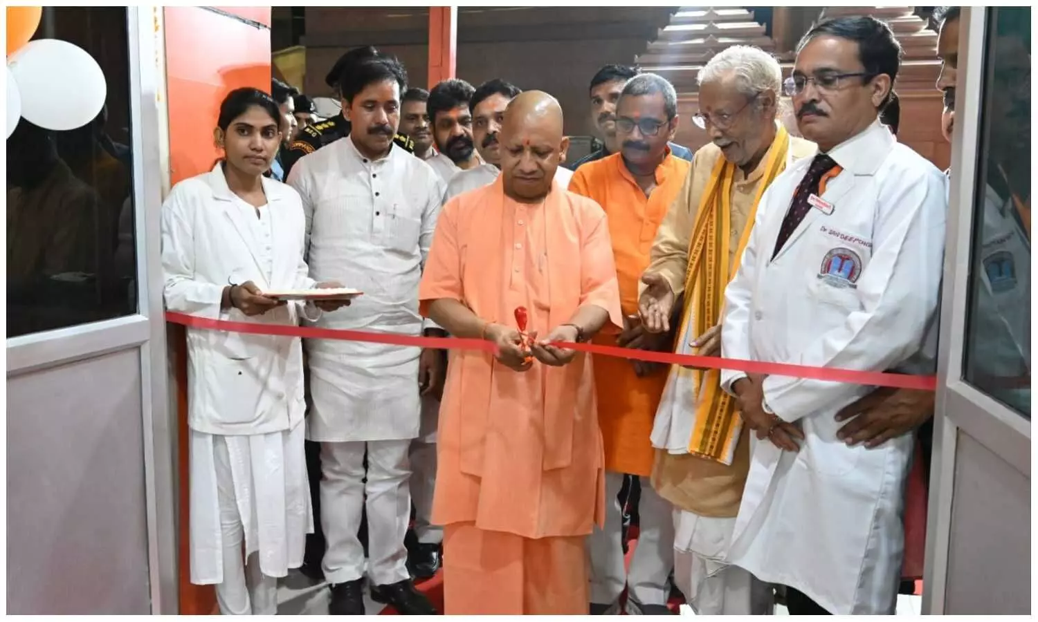 CM Yogi inaugurated health center in Srikashi Vishwanath Dham