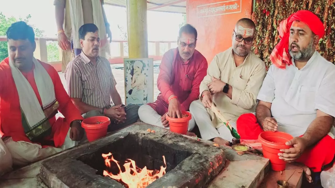 Havan-puja performed for the health of the child who survived the Deoria massacre