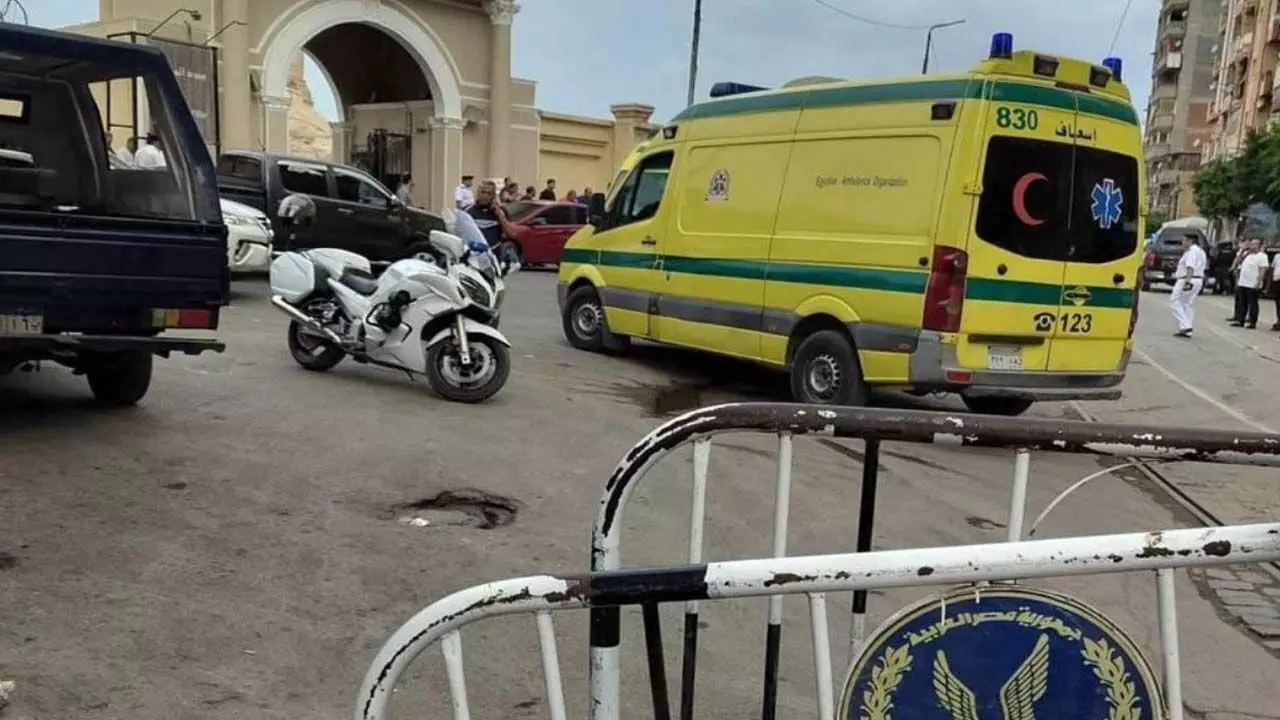 Policeman kills two Israeli tourists in Egypt