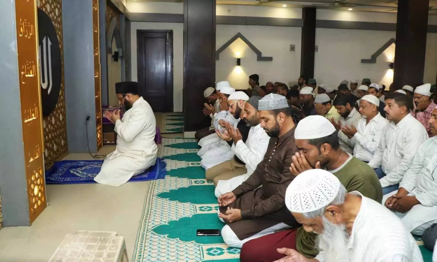 Prayers sought for Palestine at Lucknow Eidgah