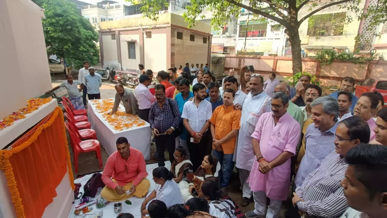 Varanasi News: बीस वर्ष से बंद बेनियाबाग जच्चा-बच्चा केंद्र बना नगरीय प्राथमिक स्वास्थ्य केंद्र