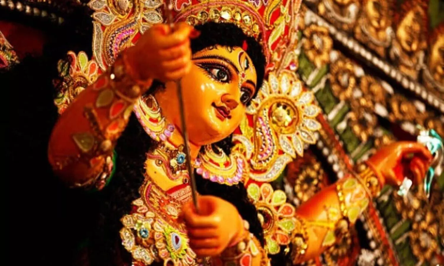 Maa Durga Ke 108 Naam: दुर्गा मां के इन 108 नामों का करें जाप, मिलेगी सुख-समृद्धि और सफलता