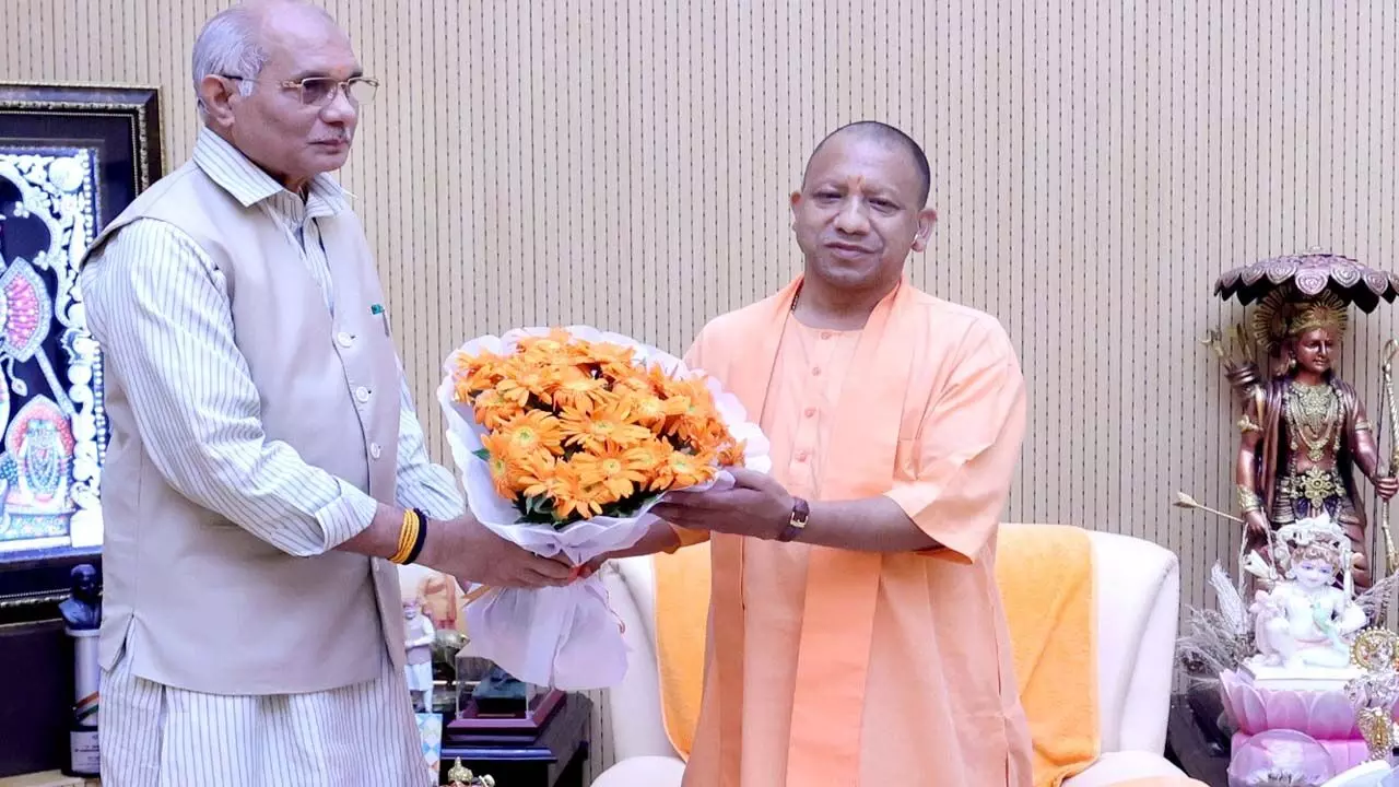 Dharampal Singh presented Godeep to CM Yogi, appealed to Godeep to celebrate Diwali: