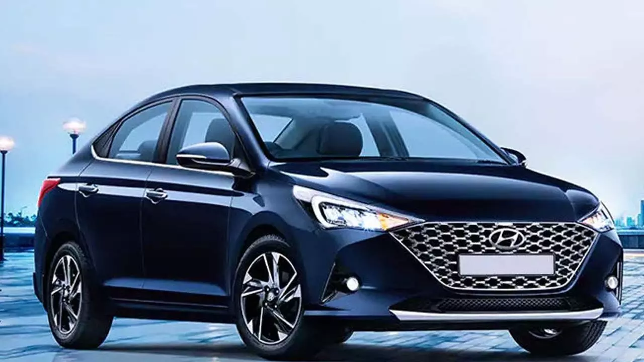 Bumper discount offer on sedan car, you will get a discount of up to Rs 45,000 on the purchase of Hyundai Verna