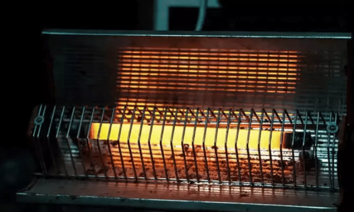 Best Room Heaters: सर्दियों में मिलेगा गर्मी का आनंद, खरीदे ये बेस्ट पोर्टेबल रूम हीटर