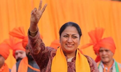 Delhi CM Rekha Gupta Oath Ceremony : वासुदेव घाट पर यमुना आरती शुरू, दिल्ली सीएम रेखा   गुप्ता सभी मंत्रियों समेत मौजूद