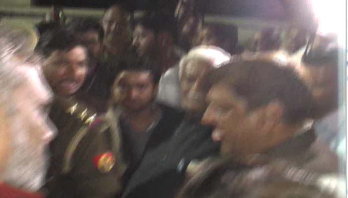 भाजपा कार्यकर्ता की पिटाई के बाद हंगामा, सपा विधायक के समर्थकों पर आरोप