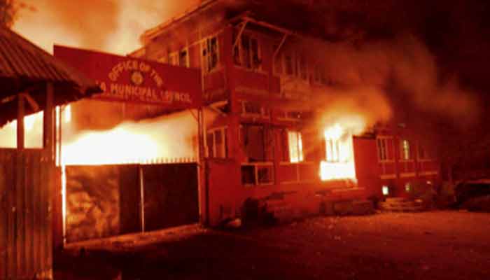नगालैंडः महिला आरक्षण के खिलाफ प्रदर्शन तेज, सरकारी इमारतों-गाड़ी में लगाई आग