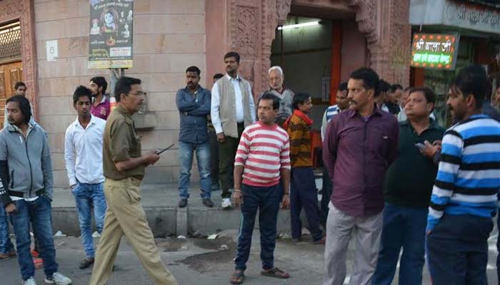 शहर का माहौल बिगाडने का प्रयास, बालाजी मंदिर के द्वार पर मांस मिलने के बाद हंगामा