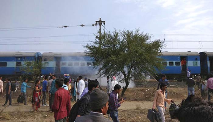 भोपाल-उज्जैन पैसेंजर ट्रेन में ब्लास्ट, 9 यात्री घायल, शुरुआती जांच में बारूद होने का पता चला